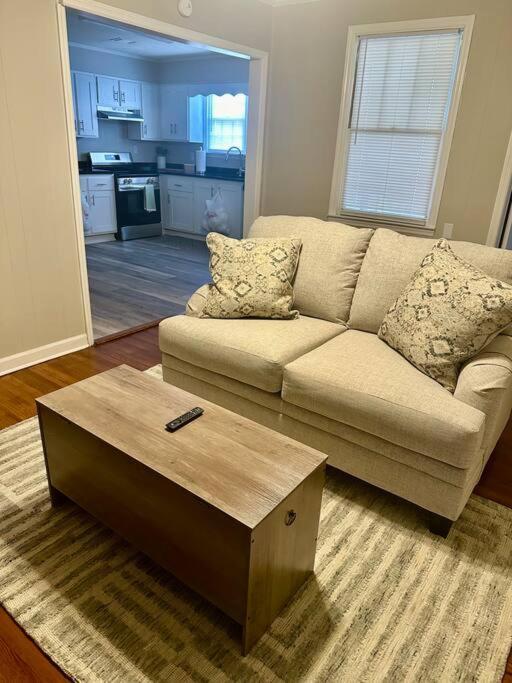 Lake View Home In Augusta Luaran gambar